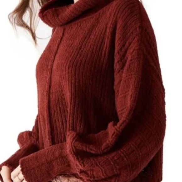 Free People burgundy loose turtleneck with balloon sleeves - Picture 2 of 2